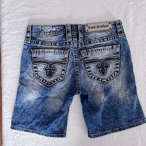 Women’s Rock Revival Jodie Capri Denim Shorts Medium Wash Size 27